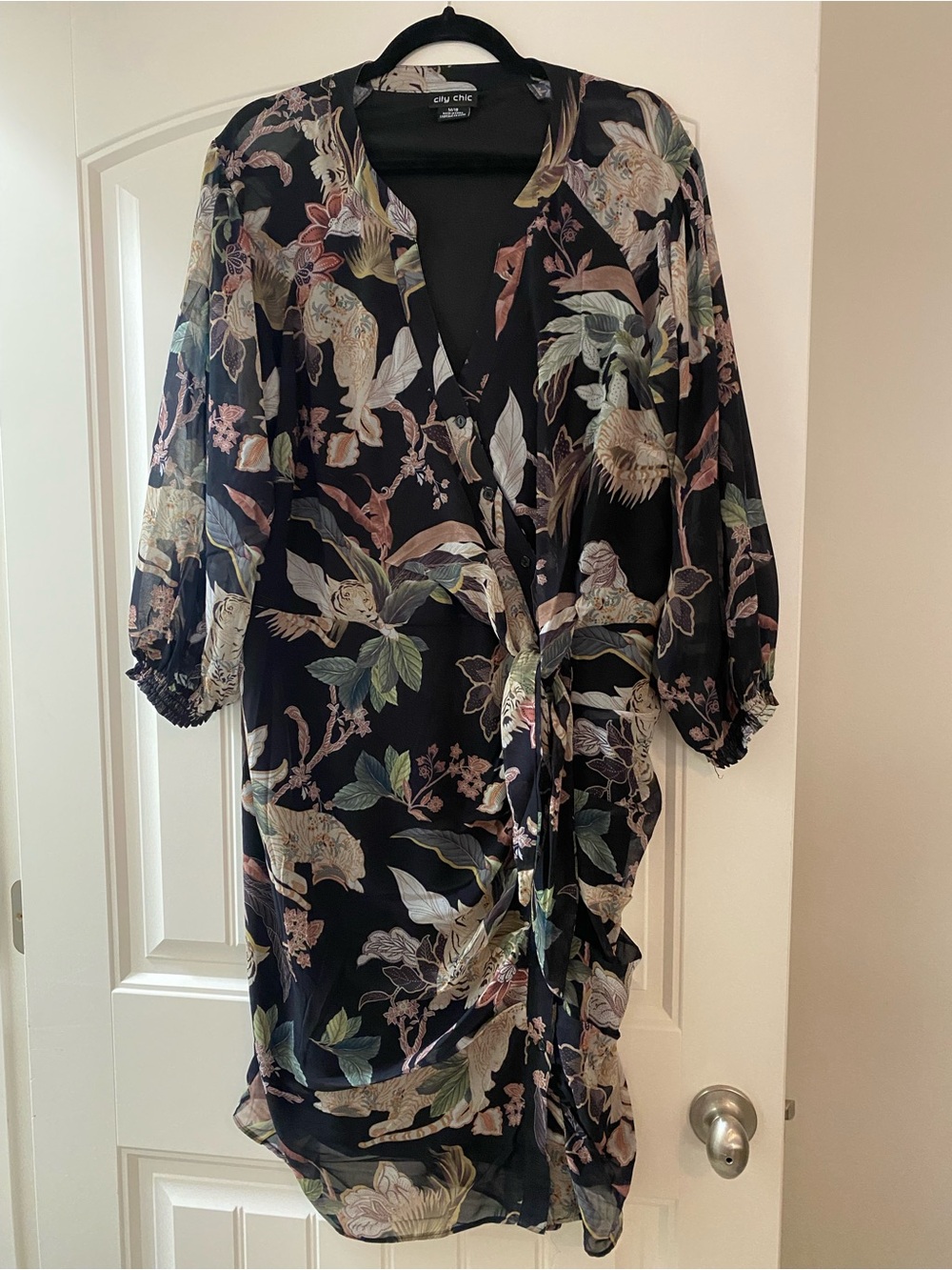 City Chic Black Floral Wrap Robe - Black Multi